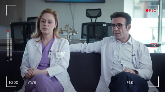 Falsedad, compasión y medias verdades: así ha sido la incómoda entrevista que Bahar y Timur han dado en el hospital Falsedad, compasión y medias verdades: así ha sido la incómoda entrevista que Bahar y Timur han dado en el hospital