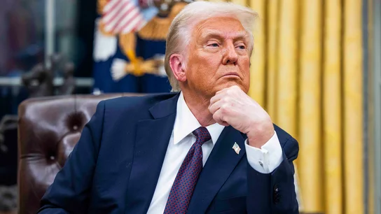A3 Noticias de la Mañana (28-01-25) Trump firma un decreto para restringir a las personas trans en el Ejército de EE.UU.: "El servicio militar es para quien esté física y mentalmente aptos para el deber" A3 Noticias de la Mañana (28-01-25) Trump firma un decreto para restringir a las personas trans en el Ejército de EE.UU.: "El servicio militar es para quien esté física y mentalmente aptos para el deber"