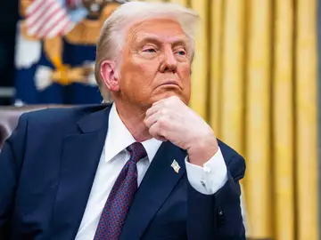 A3 Noticias de la Mañana (28-01-25) Trump firma un decreto para restringir a las personas trans en el Ejército de EE.UU.: "El servicio militar es para quien esté física y mentalmente aptos para el deber" A3 Noticias de la Mañana (28-01-25) Trump firma un decreto para restringir a las personas trans en el Ejército de EE.UU.: "El servicio militar es para quien esté física y mentalmente aptos para el deber"