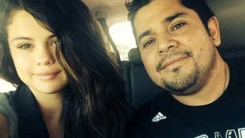 Selena Gomez con su padre Ricardo Selena Gomez con su padre Ricardo