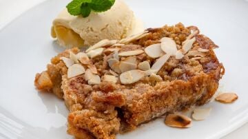 El postre rápido de Karlos Arguiñano: crumble de manzana con almendra