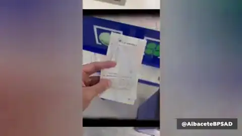 Un aficionado del Albacete deja de ganar 4 millones de euros en la Quiniela por no confiar en su equipo Un aficionado del Albacete deja de ganar 4 millones de euros en la Quiniela por no confiar en su equipo