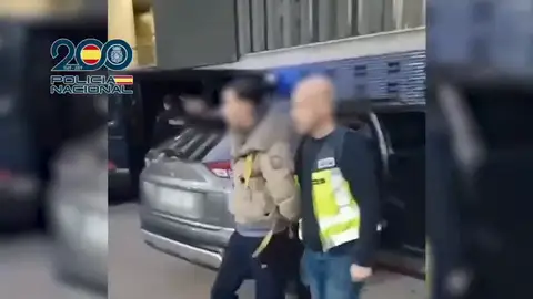 Detenido en Cambrils uno de los fugitivos más buscados en Francia: se escondía con una identidad y un arsenal de armas Detenido en Cambrils uno de los fugitivos más buscados en Francia: se escondía con una identidad y un arsenal de armas