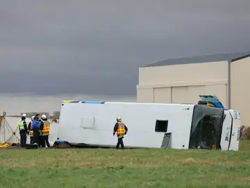 Imagen del autobús accidentado en Francia. Imagen del autobús accidentado en Francia.