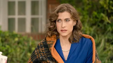 Avance del próximo capítulo de Sueños de libertad: Marta será destituida como directora de Perfumerías de la Reina