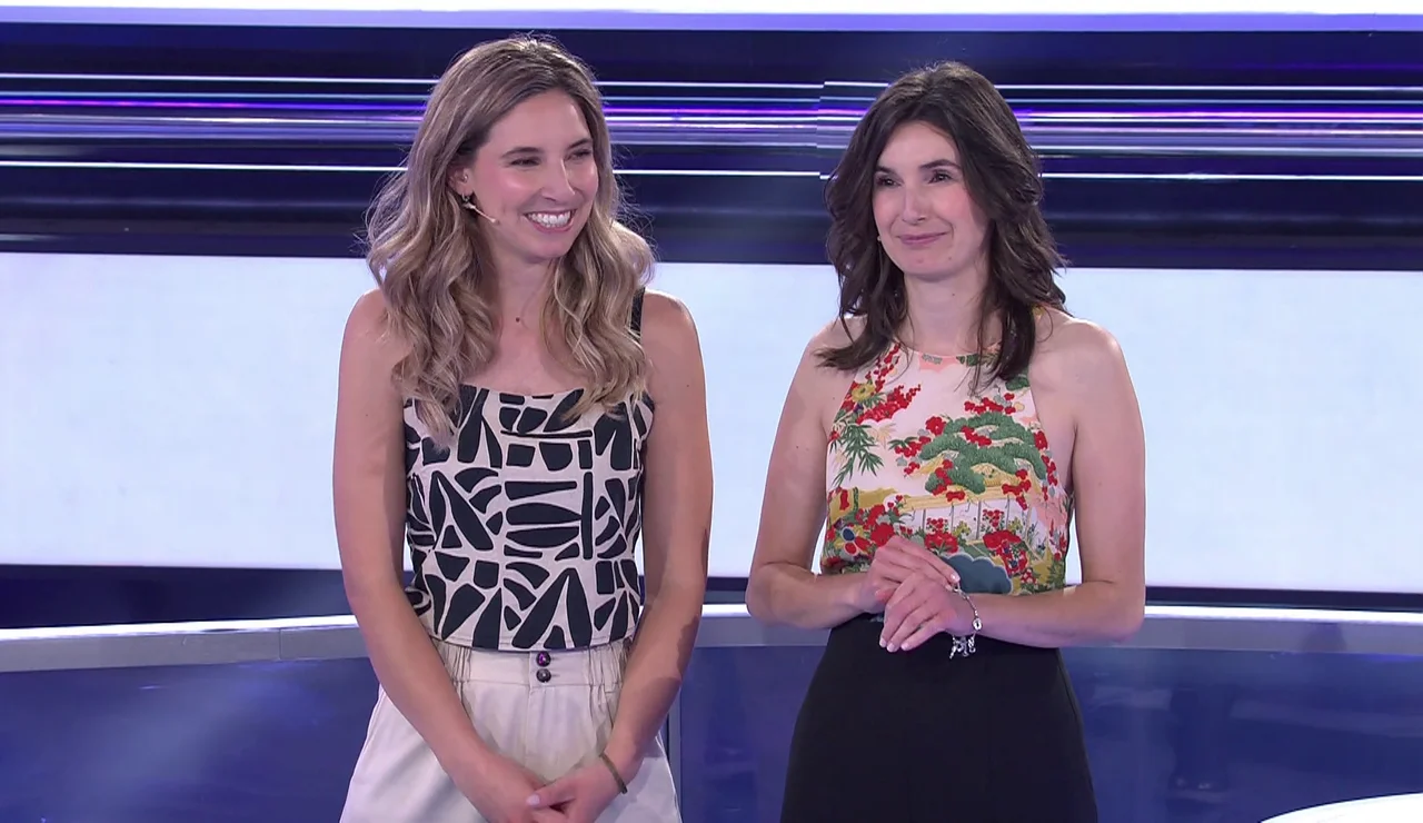 Raquel y Estefanía, concursantes de Atrapa un millón