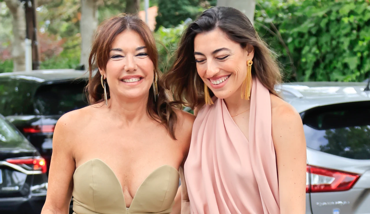 Raquel Revuelta y su hija Claudia