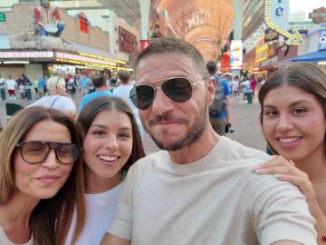 &ldquo;En esta ciudad vais a poder cumplir uno de vuestros deseos&rdquo;: Los S&aacute;nchez Saborido llegan a Las Vegas