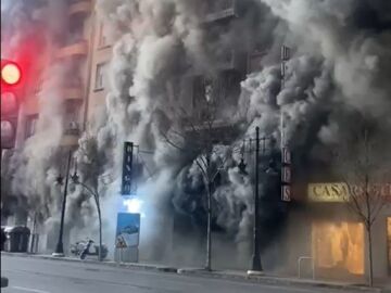 Incendio en un bingo del centro de Valencia