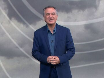 Roberto Brasero da la previsión del tiempo