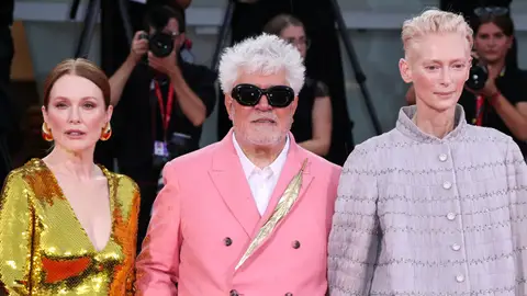 Julianne Moore, Pedro Almodóvar y Tilda Swinton Julianne Moore, Pedro Almodóvar y Tilda Swinton