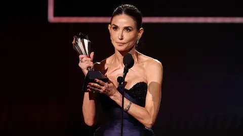 Demi Moore, Mejor actriz en los Critics Choice Awards 2025 Demi Moore, Mejor actriz en los Critics Choice Awards 2025