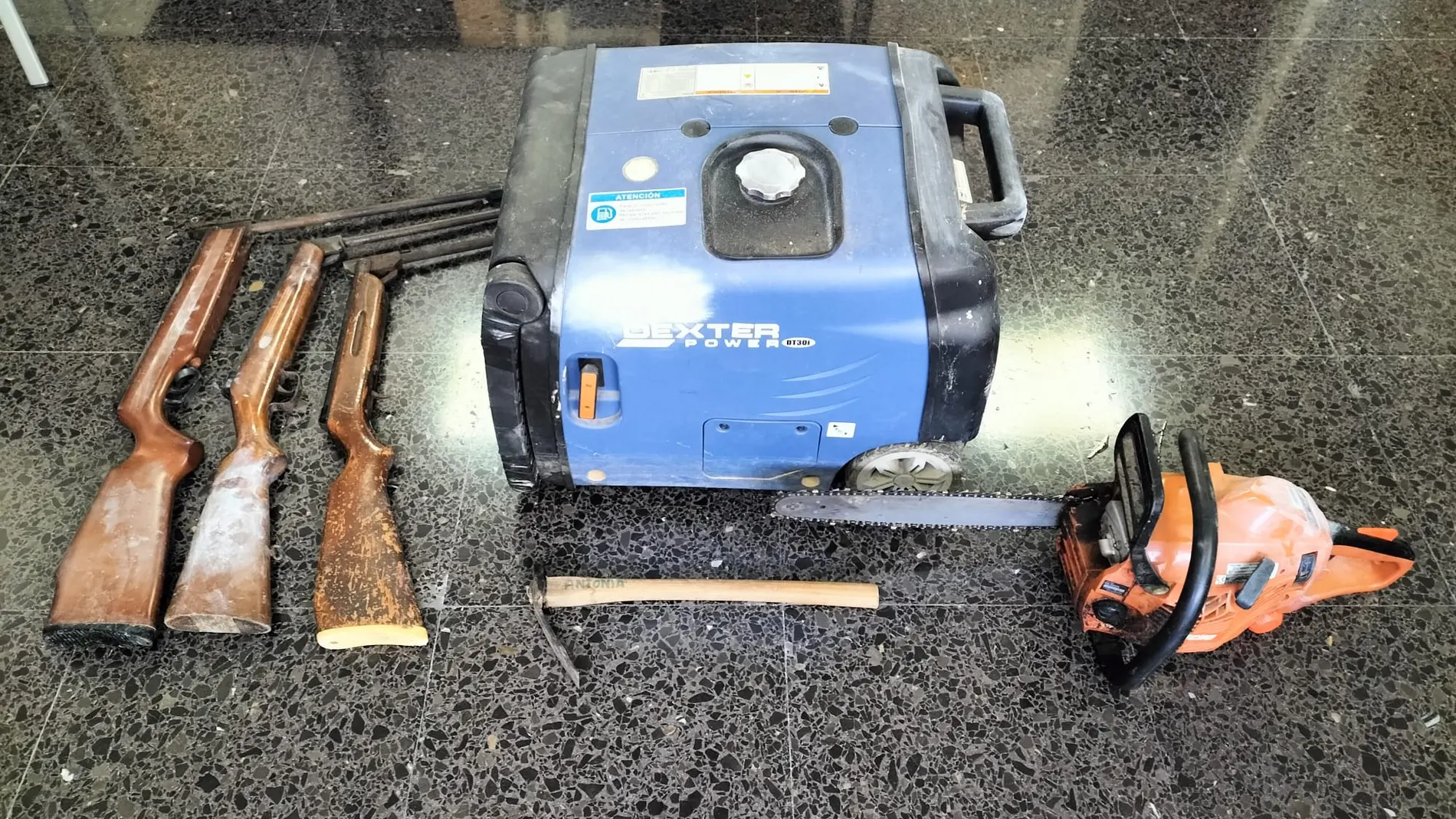 Objeos investigados por la Policía en un un misterioso robo en Mallorca Objeos investigados por la Policía en un un misterioso robo en Mallorca