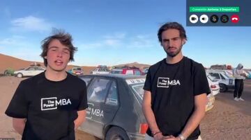 Dos estudiantes españoles cruzan Marruecos en el rally solidario Uniraid