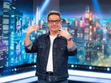 Vuelve a ver la entrevista completa a Àngel Llàcer en El Hormiguero Vuelve a ver la entrevista completa a Àngel Llàcer en El Hormiguero