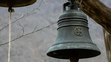 Una campana Una campana