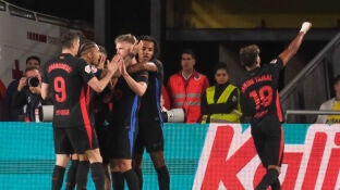 Dani Olmo celebra su gol ante Las Palmas junto a sus compa&ntilde;eros (0-2)