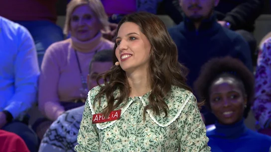Jorge Fernández presenta a Amalia como "una veterana" de La ruleta: "Y ahora voy a soltar un bombazo" Jorge Fernández presenta a Amalia como "una veterana" de La ruleta: "Y ahora voy a soltar un bombazo"