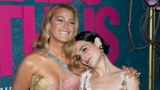 Blake Lively y Jenny Slate en la premiere de It Ends With Us