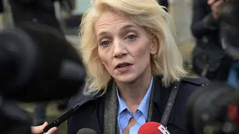 La abogada de las víctimas, Marie Grimaud, habla con la prensa ante el tribunal penal de Vannes La abogada de las víctimas, Marie Grimaud, habla con la prensa ante el tribunal penal de Vannes