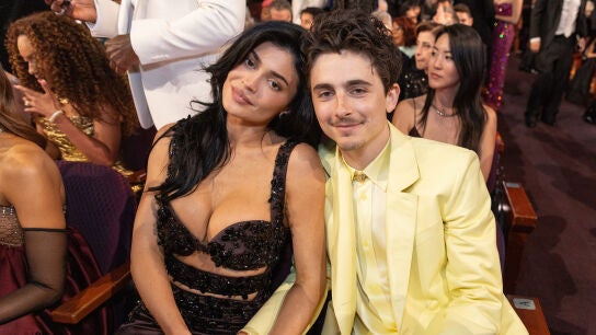 Kylie Jenner y Timoth&eacute;e Chalamet en los Oscar