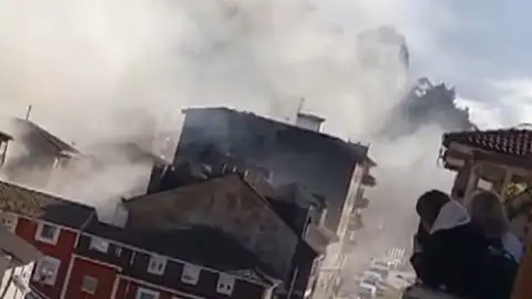 Imagen posterior a la explosión de un edificio en Mieres, Asturias Imagen posterior a la explosión de un edificio en Mieres, Asturias