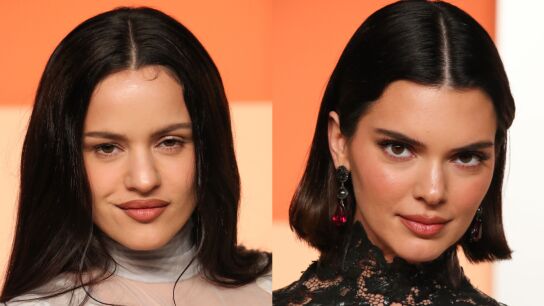 Rosal&iacute;a y Kendall Jenner en la fiesta Vanity Fair de los Oscar 2025