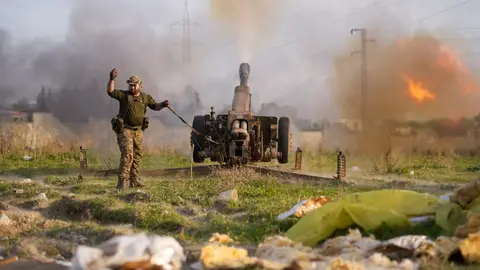 Las fuerzas de la nueva istración siria mandan refuerzos a Jableh, en la provincia costera de Latakia Las fuerzas de la nueva istración siria mandan refuerzos a Jableh, en la provincia costera de Latakia