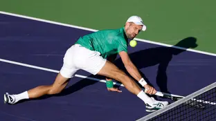 Novak Djokovic durante el partido de Indian Wells ante Botic van de Zandschulp Novak Djokovic durante el partido de Indian Wells ante Botic van de Zandschulp