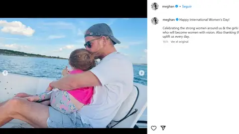 El príncipe Harry con su hija Lilibet El príncipe Harry con su hija Lilibet