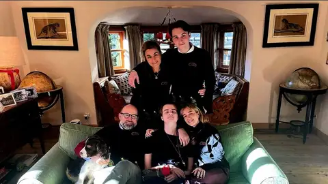 El príncipe Federico de Luxemburgo con su familia El príncipe Federico de Luxemburgo con su familia