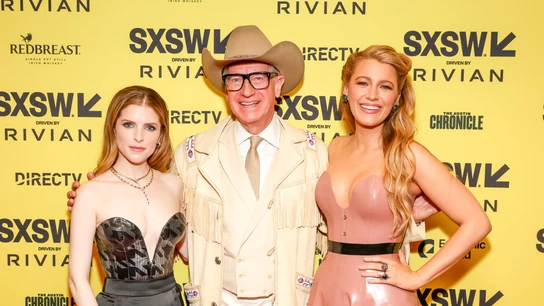 Anna Kendrick, Blake Lively y Paul Feig en el estreno de Otro pequeño favor Anna Kendrick, Blake Lively y Paul Feig en el estreno de Otro pequeño favor