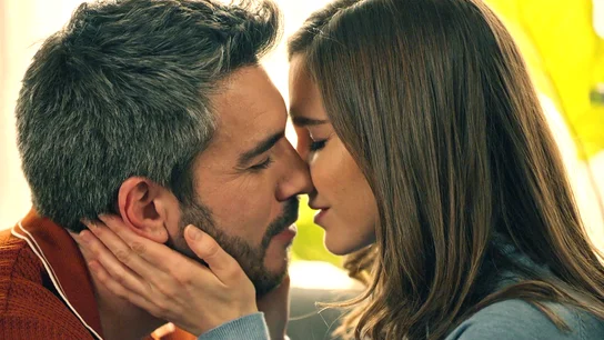 Begoña, emocionada, le cuenta a Andrés que le han concedido la nulidad matrimonial: “Soy una mujer libre” Begoña, emocionada, le cuenta a Andrés que le han concedido la nulidad matrimonial: “Soy una mujer libre”
