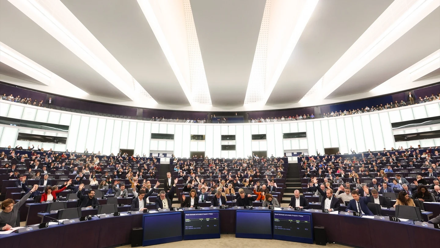 Votación en el pleno del Parlamento Europeo en Estrasburgo Votación en el pleno del Parlamento Europeo en Estrasburgo