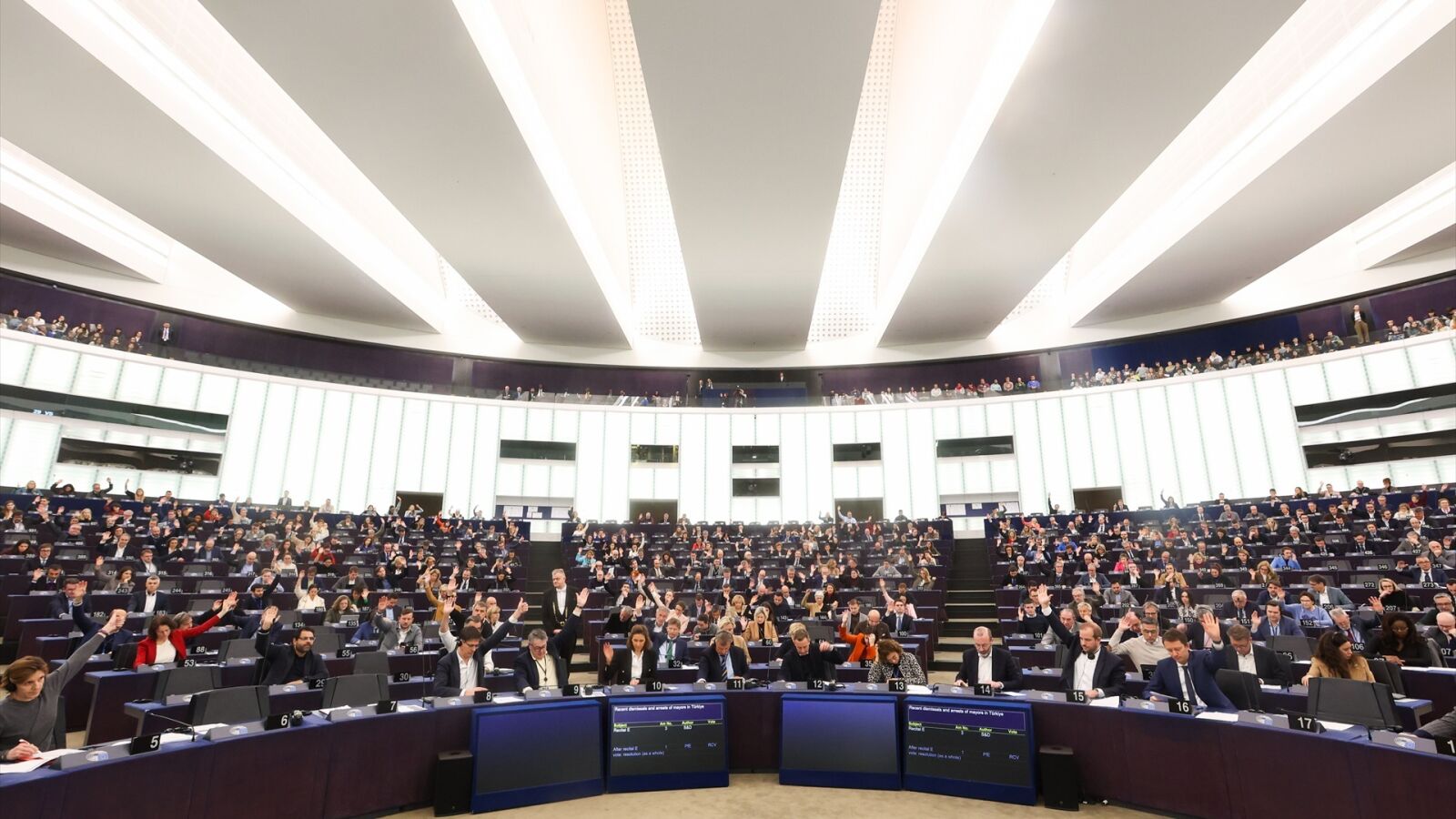 La UE suspende de forma parcial el acuerdo comercial con Israel