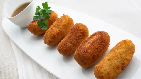 Croquetas de rabo de ternera, de Karlos Arguiñano: "Animaros a hacer esta receta porque os va a entusiasmar" Croquetas de rabo de ternera, de Karlos Arguiñano: "Animaros a hacer esta receta porque os va a entusiasmar"