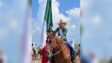 Muere a los 20 años Valeria Mireles conocida como la Reina del Rodeo de México en un accidente de tráfico 