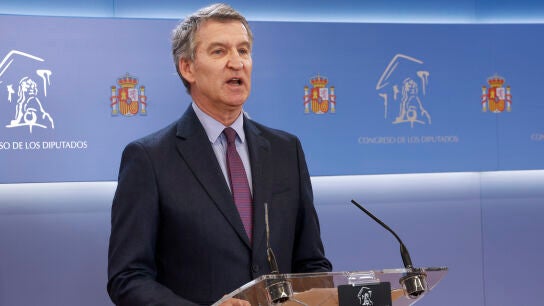 Feij&oacute;o comparece tras la reuni&oacute;n con Pedro S&aacute;nchez