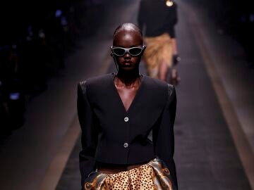 Desfile de Versace en la Fashion Week de Par&iacute;s 2025