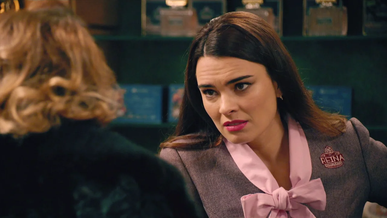 Capítulo de hoy de Sueños de libertad; 17 de marzo: doña Clara manipula a Fina para que no vaya a la boda de Marta