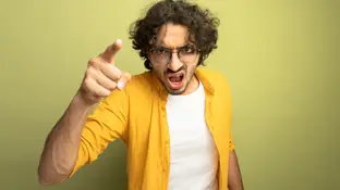 Un hombre enfadado Un hombre enfadado