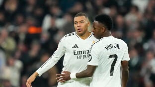 Mbapp&eacute; y Vinicius