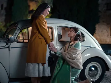 Marta va a visitar a Fina tras casarse con Pelayo: “Quiero una noche de bodas con la persona que ocupa mi corazón” Marta va a visitar a Fina tras casarse con Pelayo: “Quiero una noche de bodas con la persona que ocupa mi corazón”