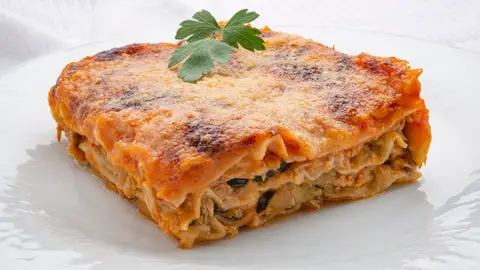 Lasaña de atún, tomate y calabacín Lasaña de atún, tomate y calabacín