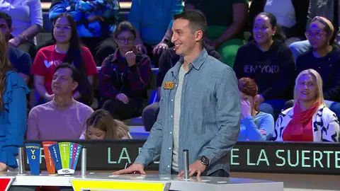 ¡Menuda suerte! Kike acierta la letra oculta a la primera y se lleva el super comodín ¡Menuda suerte! Kike acierta la letra oculta a la primera y se lleva el super comodín