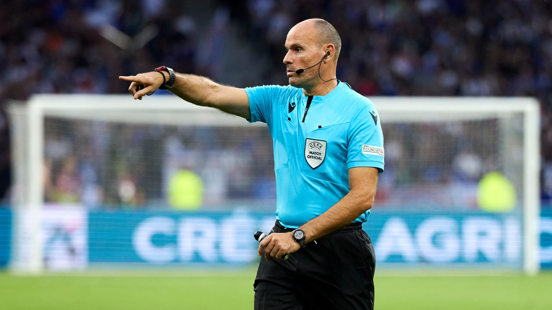 Mateu Lahoz, en un partido entre Francia y Grecia en 2023 Mateu Lahoz, en un partido entre Francia y Grecia en 2023