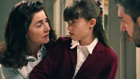 Avance del próximo capítulo de Sueños de libertad: Julia descubrirá cómo murió Jesús mientras la policía investiga a toda la familia Avance del próximo capítulo de Sueños de libertad: Julia descubrirá cómo murió Jesús mientras la policía investiga a toda la familia