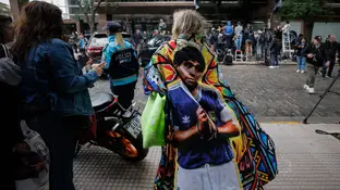 Simpatizantes de Diego Armando Maradona, frente a los tribunales de San Isidro (Buenos Aires) Simpatizantes de Diego Armando Maradona, frente a los tribunales de San Isidro (Buenos Aires)
