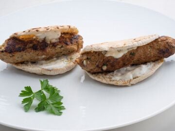 Kebab de ternera casero, la receta de Joseba Argui&ntilde;ano para comenzar el fin de semana