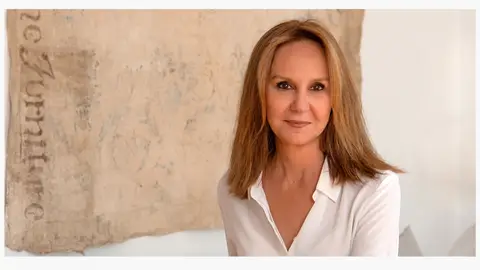 La escritora María Dueñas La escritora María Dueñas